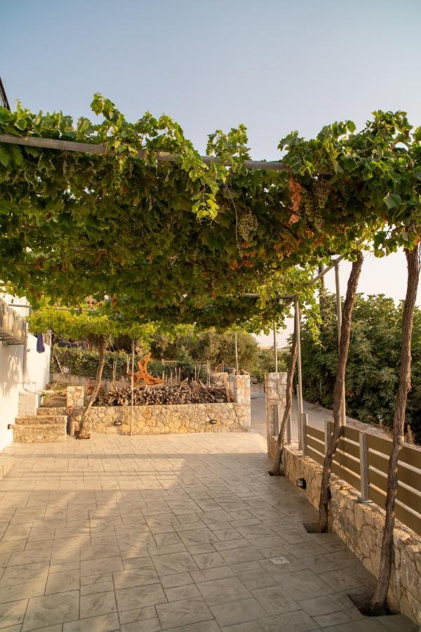 Hello Village Chania Sfakianalion ภายนอก รูปภาพ